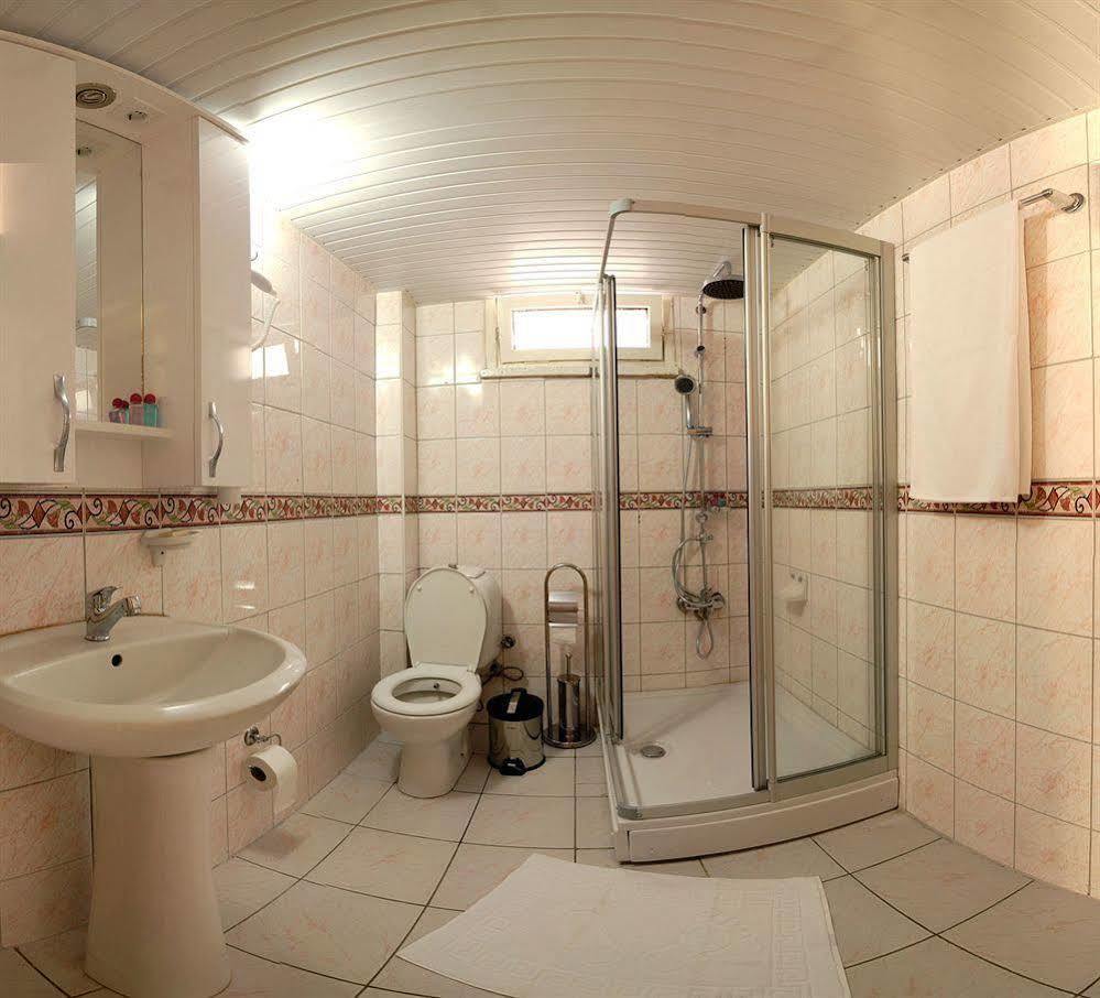 Ozmen Old Town Kaleici Adult Only Otel 2*