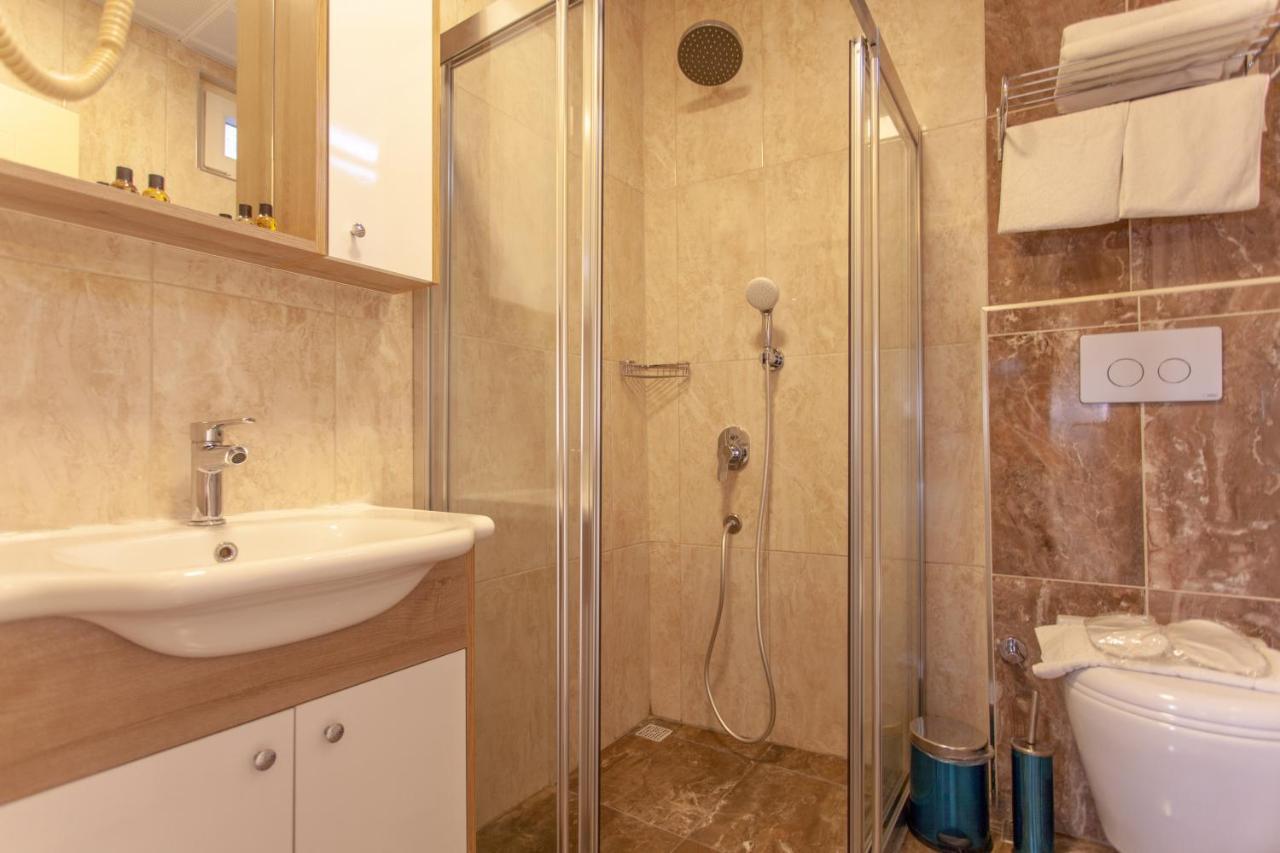 Ozmen Old Town Kaleici Adult Only Otel 2*